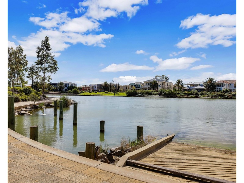 6 Morphett Pl, Mawson Lakes SA 5095