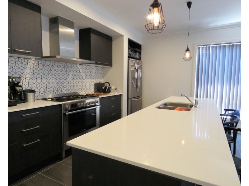 9 Charleston Crescent, Blakeview SA 5114