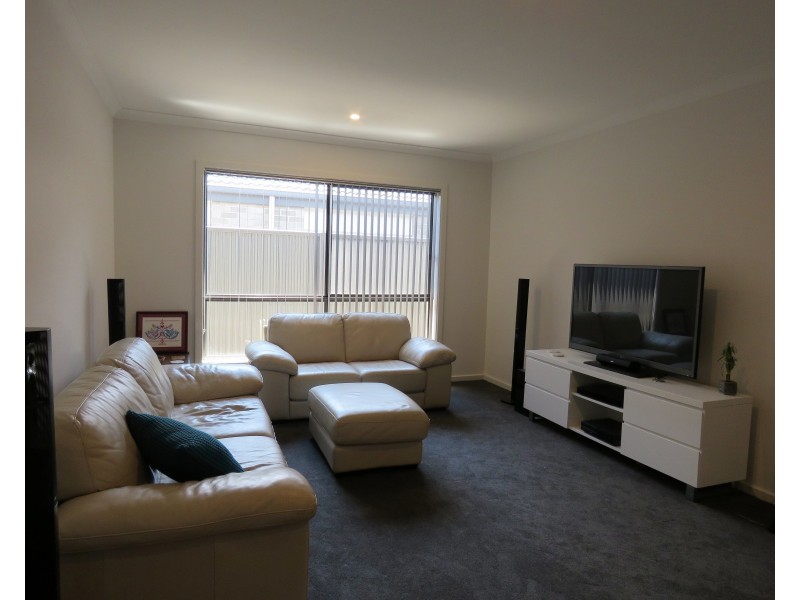 9 Charleston Crescent, Blakeview SA 5114