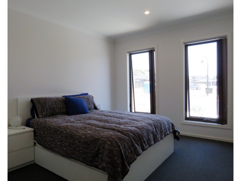 9 Charleston Crescent, Blakeview SA 5114