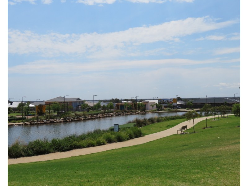 9 Charleston Crescent, Blakeview SA 5114