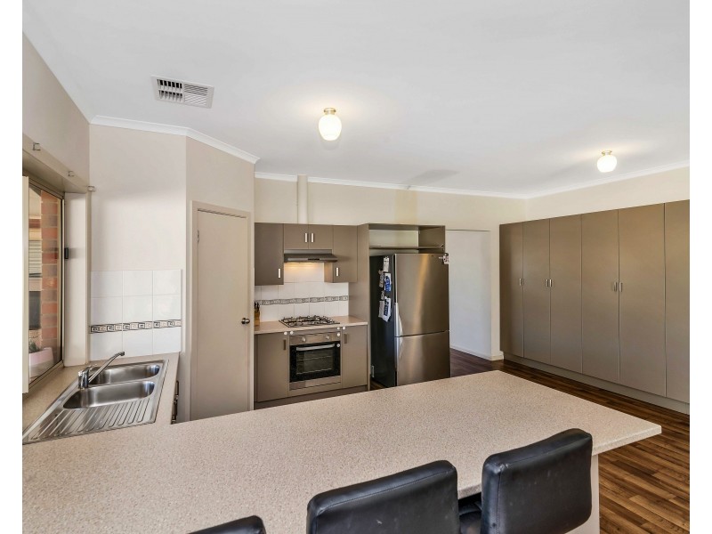 15 Chignell Cct, Gawler SA 5118