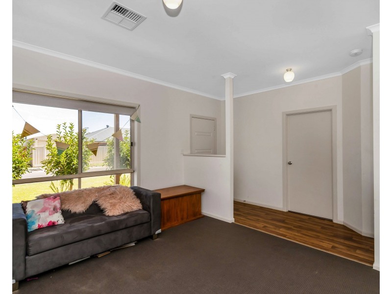 15 Chignell Cct, Gawler SA 5118