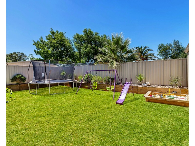 15 Chignell Cct, Gawler SA 5118