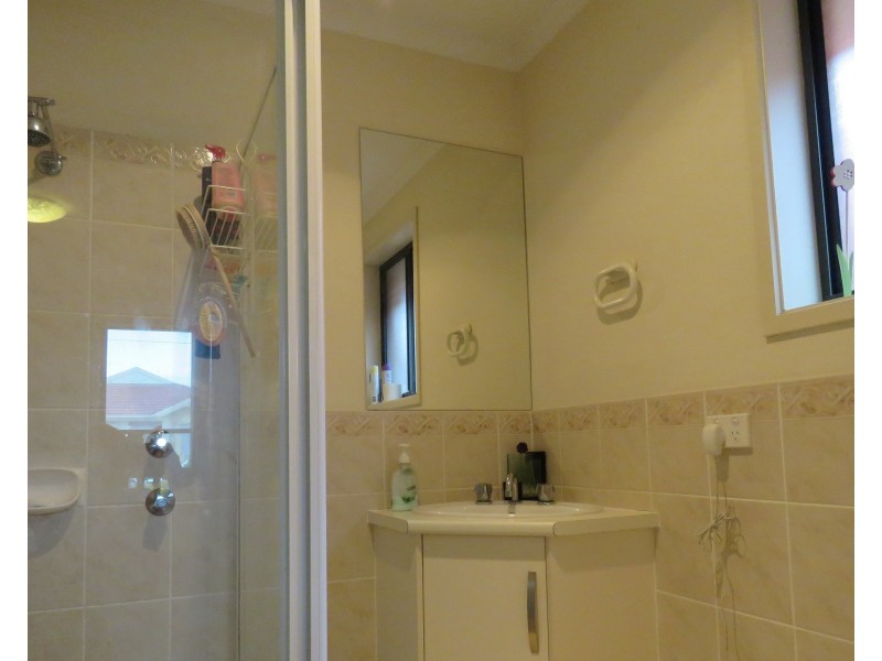 46 Kent St, Mansfield Park SA 5012