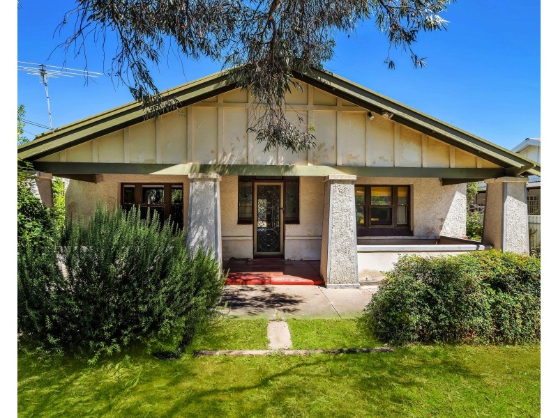 15 Collingrove Ave, Broadview SA 5083