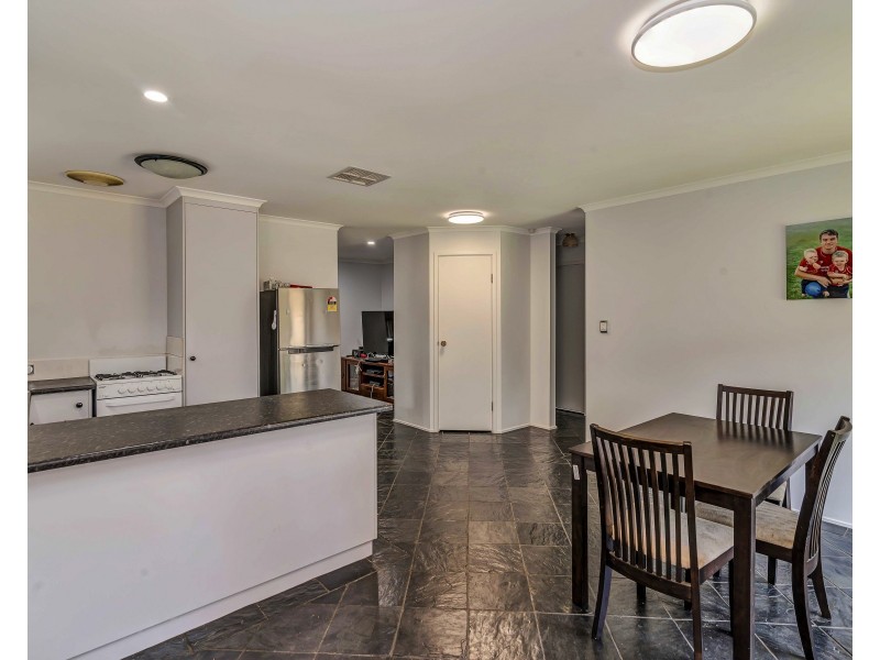 4 Hodges Ct, Parafield Gardens SA 5107