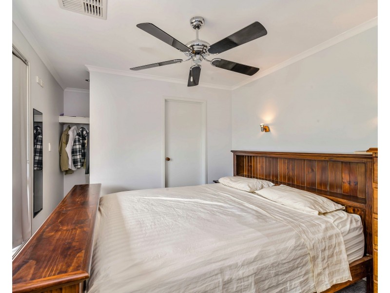 4 Hodges Ct, Parafield Gardens SA 5107