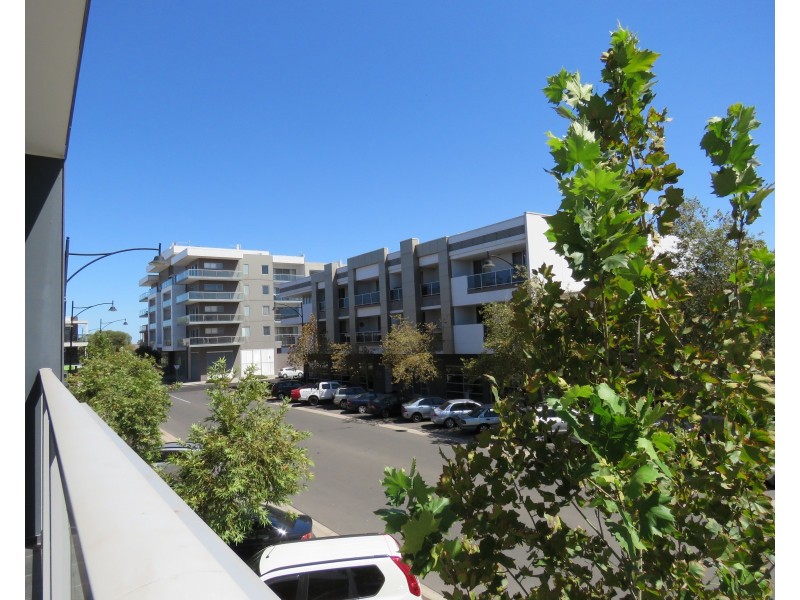 6/5 Goodall Pde, Mawson Lakes SA 5095