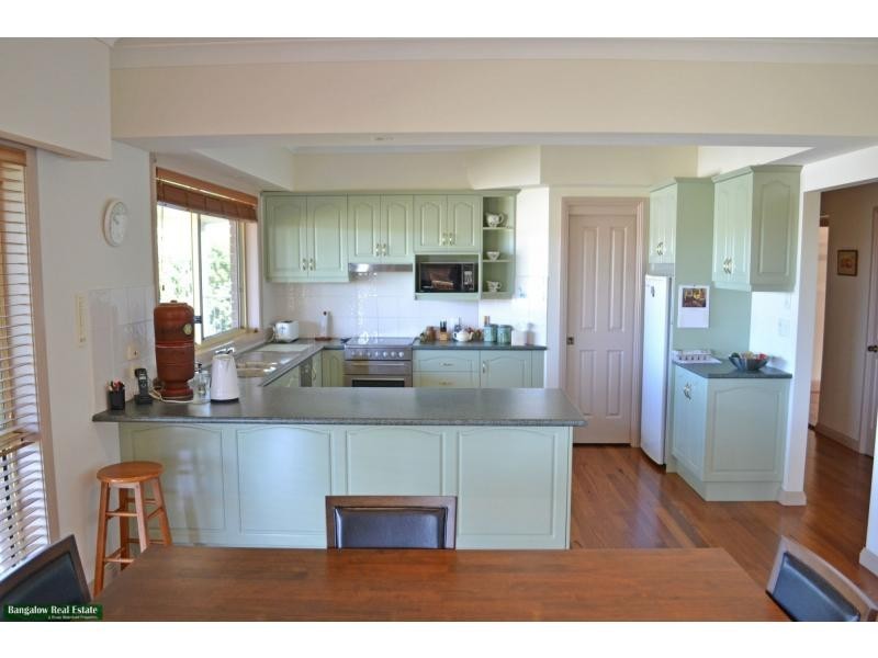 7 Barby Crescent, Bangalow NSW 2479