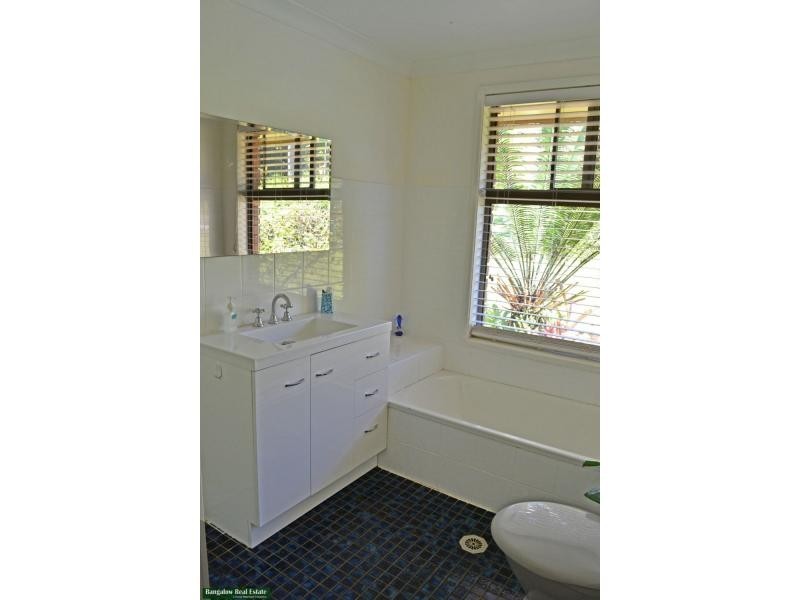 15 Palm Tree Crescent, Bangalow NSW 2479