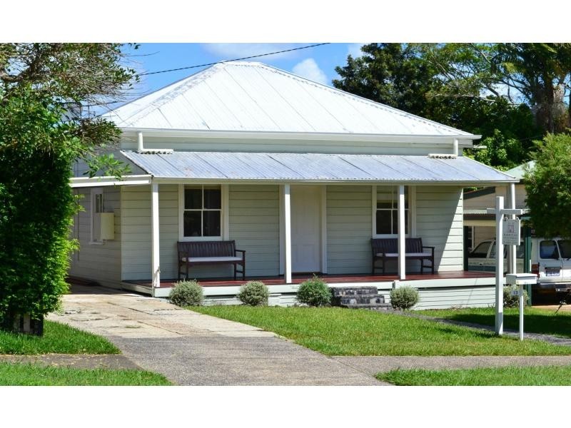 13 Lismore Road, Bangalow NSW 2479