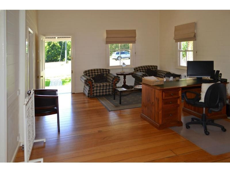 13 Lismore Road, Bangalow NSW 2479