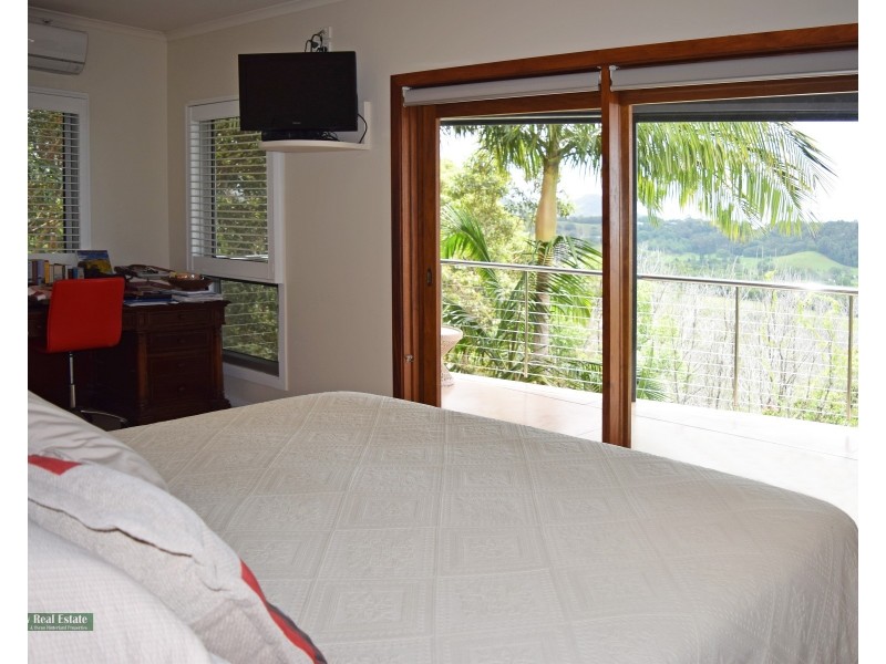 54 Robinsons Rd, Wilsons Creek NSW 2482