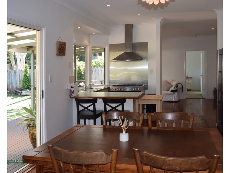 6 Sansom St, Bangalow NSW 2479