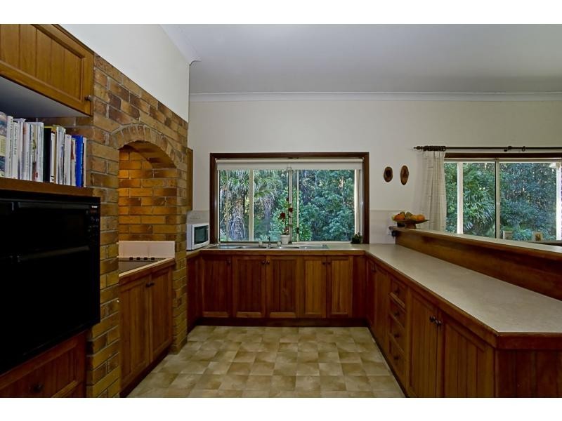 151 Dath Henderson Road, Tinbeerwah QLD 4563