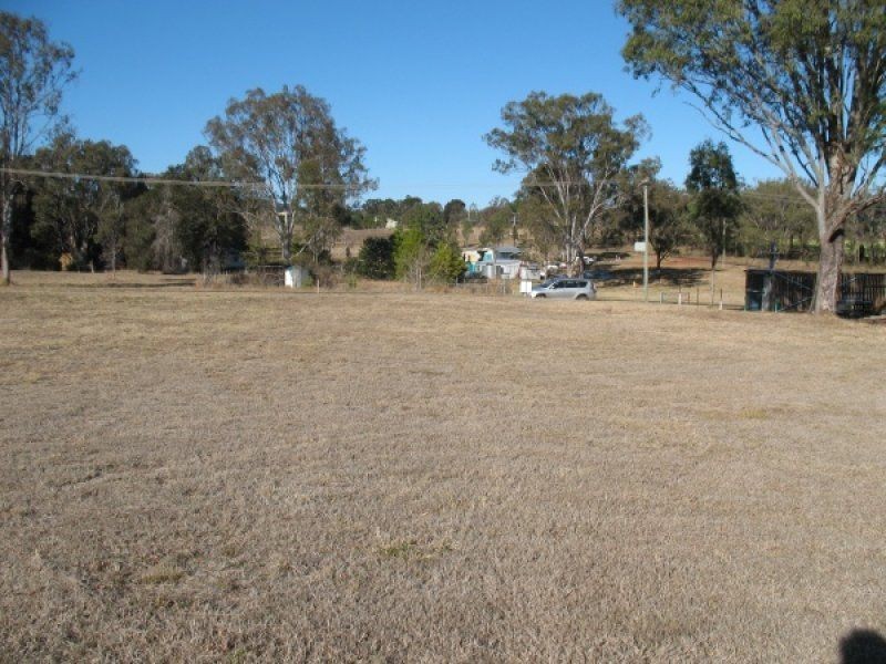 5 Barr Street, Hivesville QLD 4612