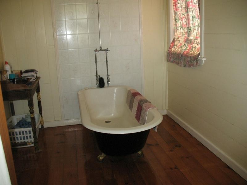 87 Pring Street, Wondai QLD 4606