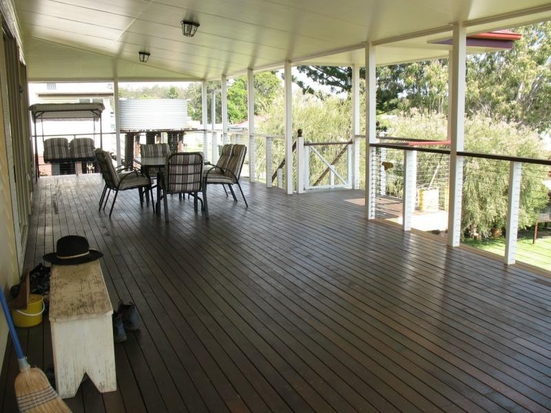 87 Pring Street, Wondai QLD 4606