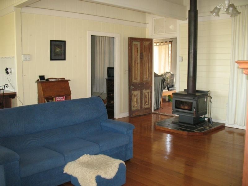 87 Pring Street, Wondai QLD 4606