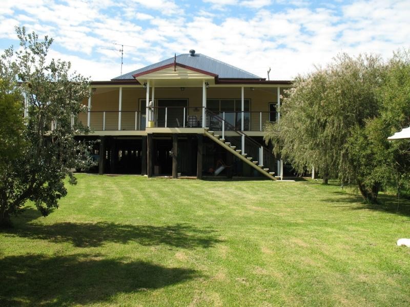87 Pring Street, Wondai QLD 4606