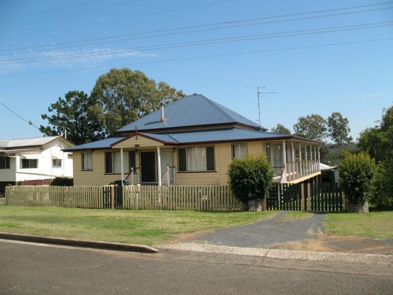 87 Pring Street, Wondai QLD 4606