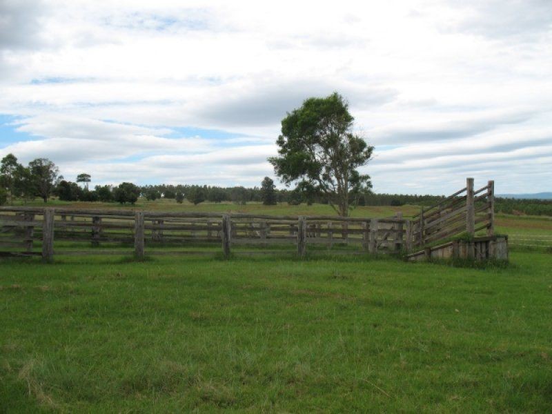 263 Hoggs Road, Wooroolin QLD 4608