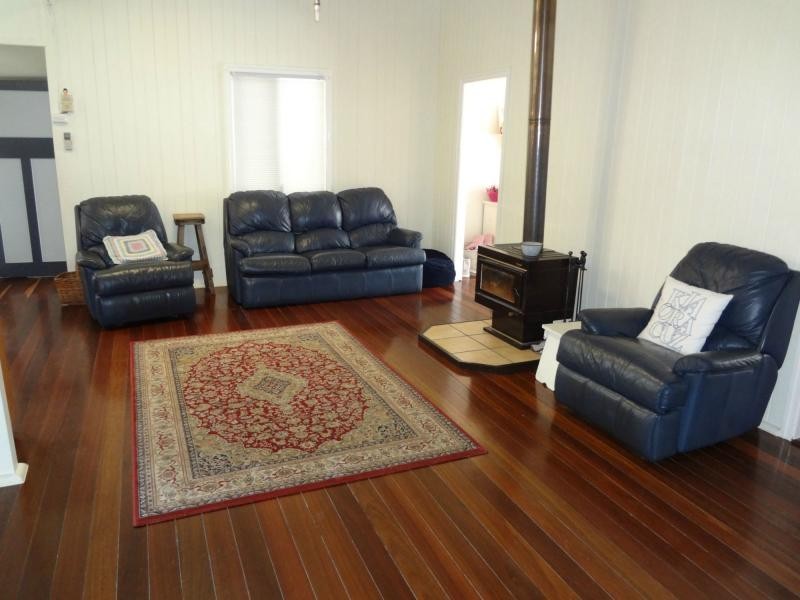 47 Beresford Street, Proston QLD 4613