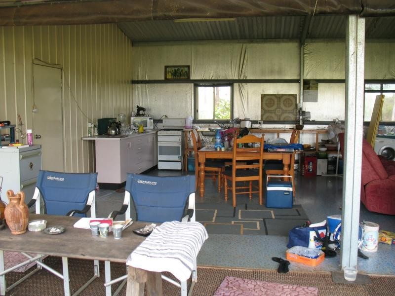 64 Mitchells Road, Cloyna QLD 4605