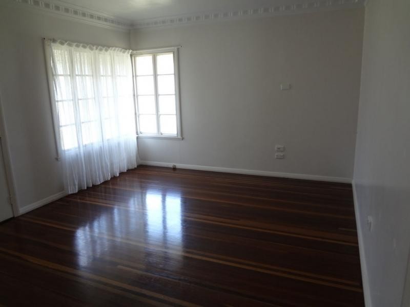9 Edwards Street, Wondai QLD 4606