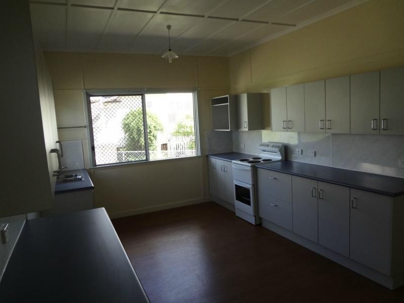 18 Beresford Street, Proston QLD 4613