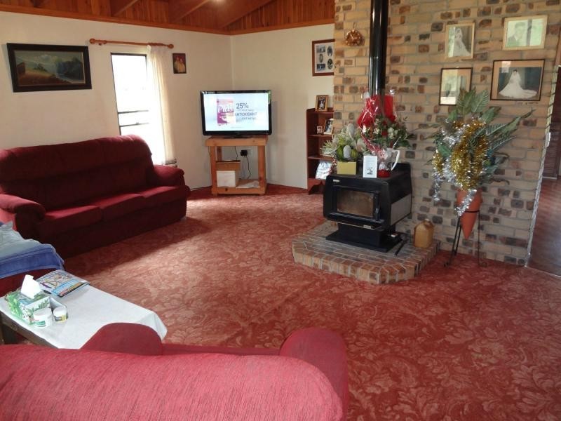 4 Hill Street, Tingoora QLD 4608