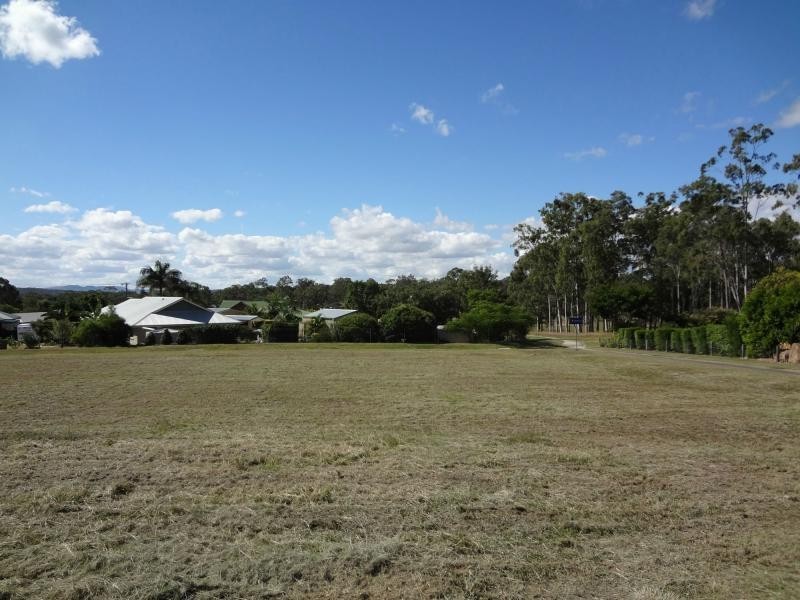 69 Grant Crescent, Wondai QLD 4606