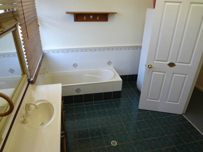 741 Kawl Kawl Road, Mondure QLD 4611