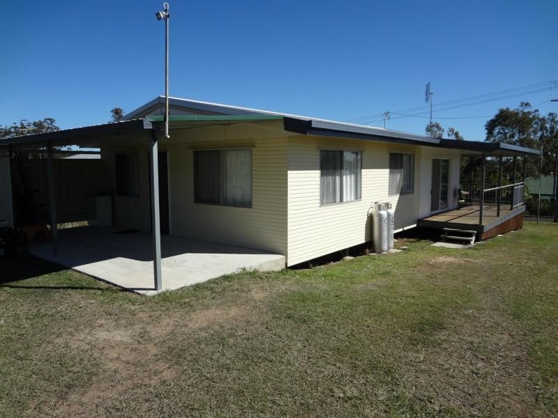 40 Collingwood Street, Proston QLD 4613