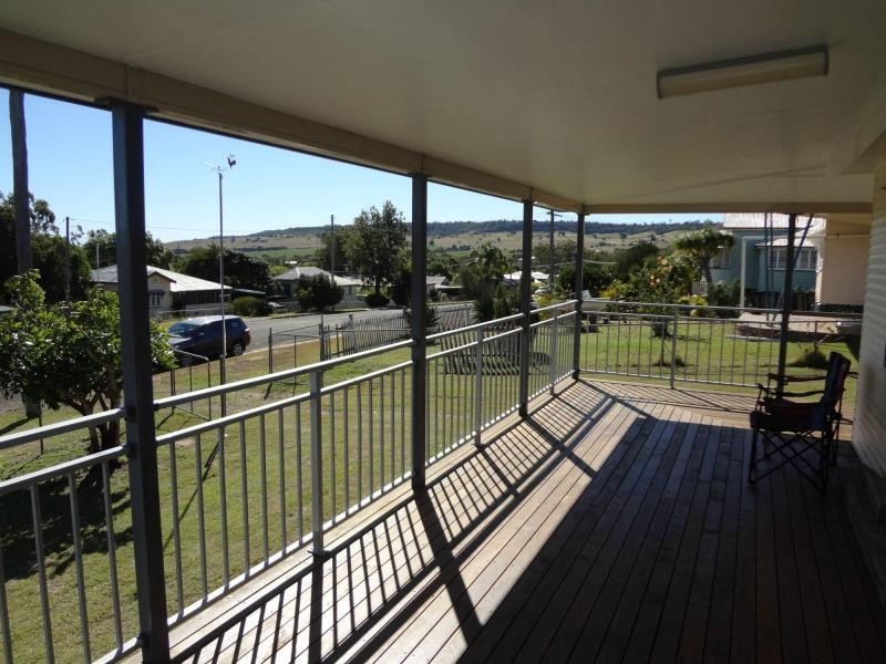 40 Collingwood Street, Proston QLD 4613