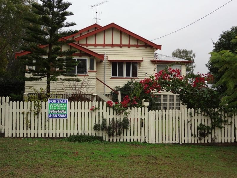 17 Beresford Street, Proston QLD 4613