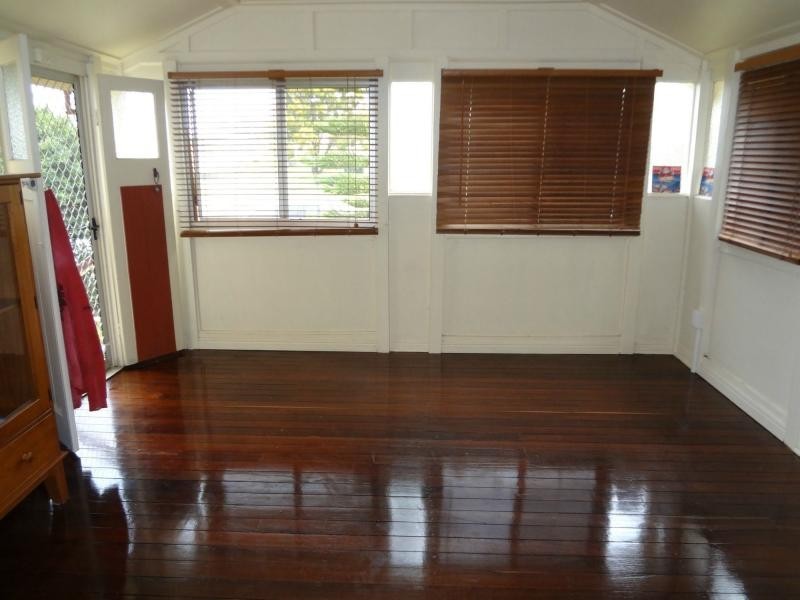 17 Beresford Street, Proston QLD 4613