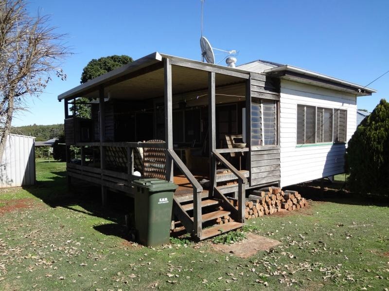 16 Phillips Street, Tingoora QLD 4608