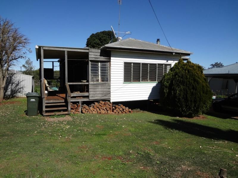 16 Phillips Street, Tingoora QLD 4608