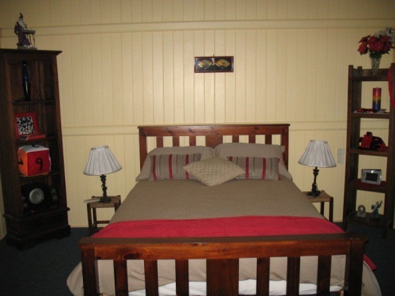 12 Collingwood Street, Proston QLD 4613