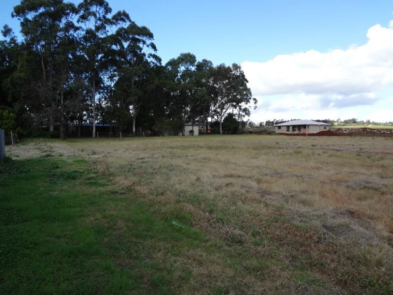14 Earl Street, Memerambi QLD 4610