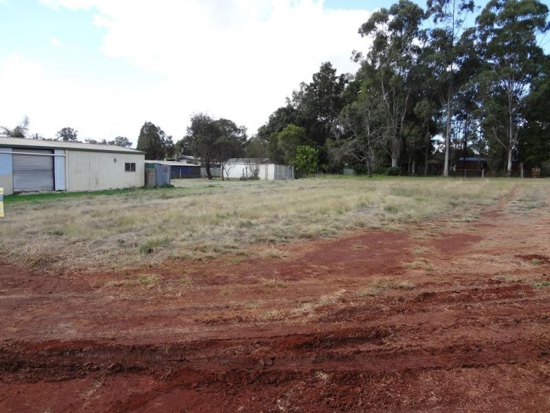 14 Earl Street, Memerambi QLD 4610