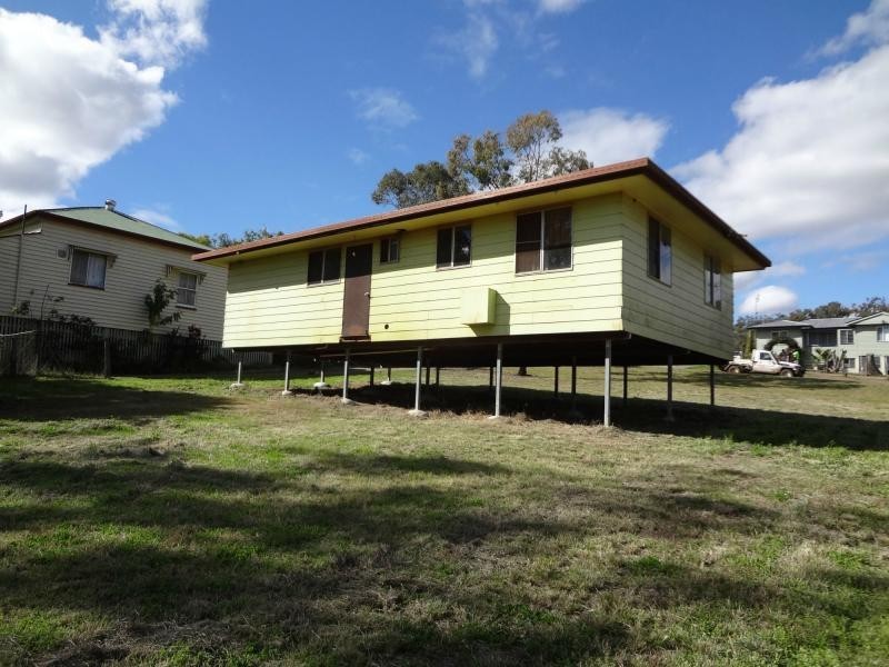 45 Collingwood Street, Proston QLD 4613