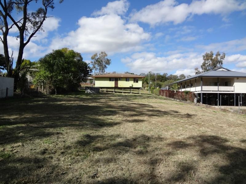 45 Collingwood Street, Proston QLD 4613