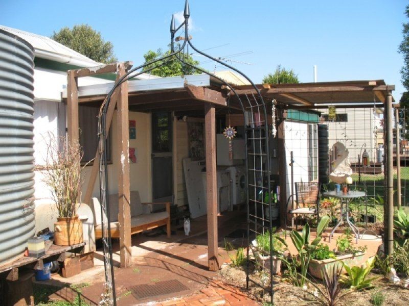 19 Andrews Street, Wooroolin QLD 4608