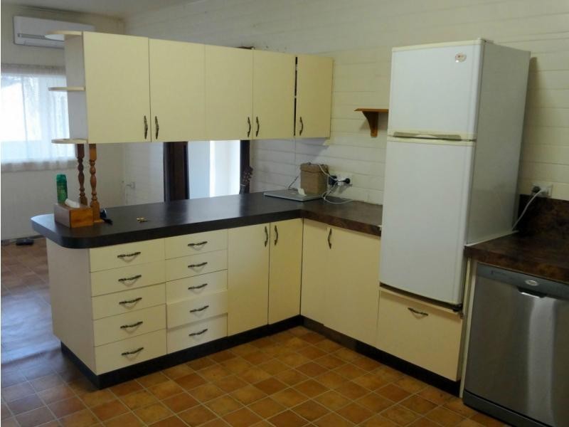 70 Edwards Street, Wondai QLD 4606