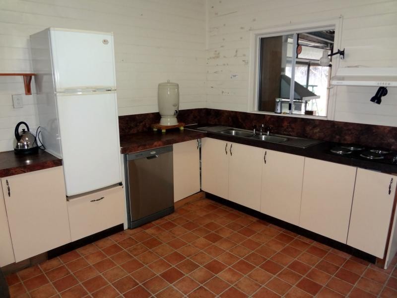 70 Edwards Street, Wondai QLD 4606