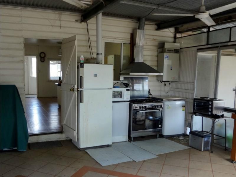 70 Edwards Street, Wondai QLD 4606