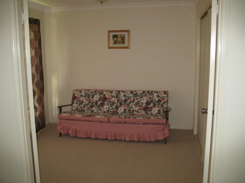 11 Burns Crescent, Wondai QLD 4606